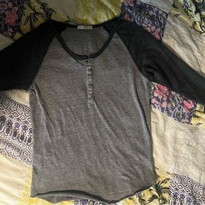 Urban Alternative women’s three quarter length henley, size small